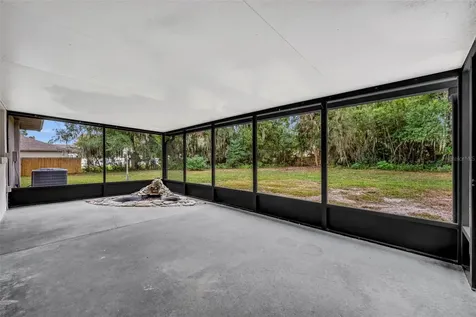 1240 W Voorhis Avenue Deland FL 32720