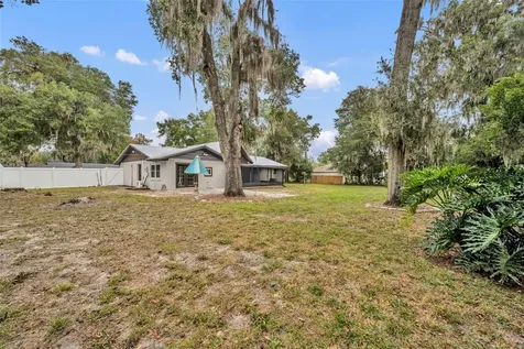 1240 W Voorhis Avenue Deland FL 32720