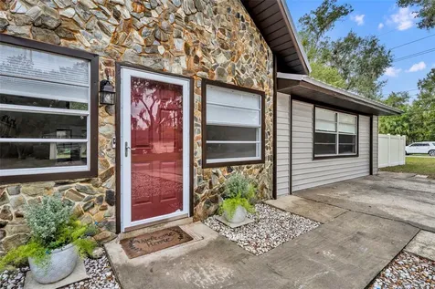 1240 W Voorhis Avenue Deland FL 32720