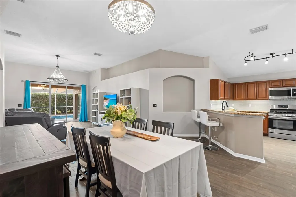 6006 Chellas Court Lutz FL 33558