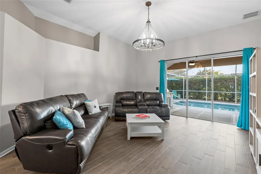 6006 Chellas Court Lutz FL 33558