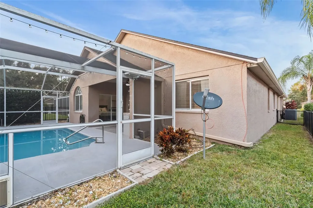 6006 Chellas Court Lutz FL 33558