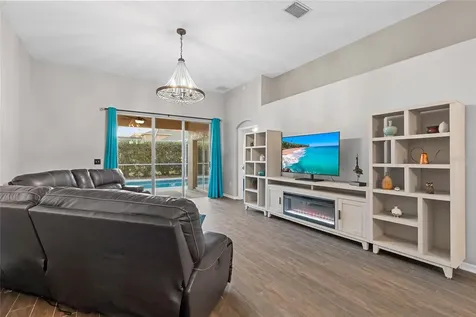 6006 Chellas Court Lutz FL 33558