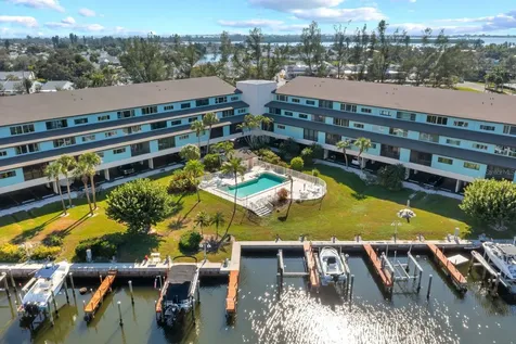 9604 Cortez Road W Bradenton FL 34210