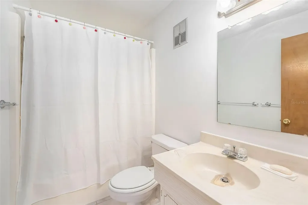 5623 80th Street N St Petersburg FL 33709