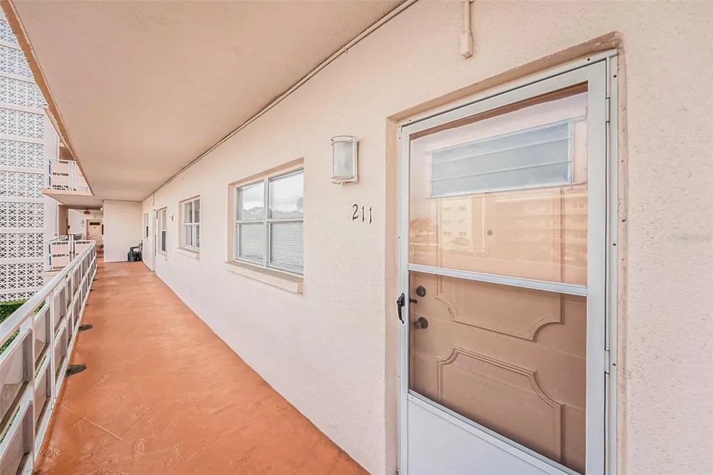5623 80th Street N St Petersburg FL 33709
