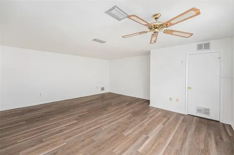 5623 80th Street N St Petersburg FL 33709