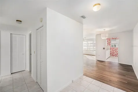 5623 80th Street N St Petersburg FL 33709