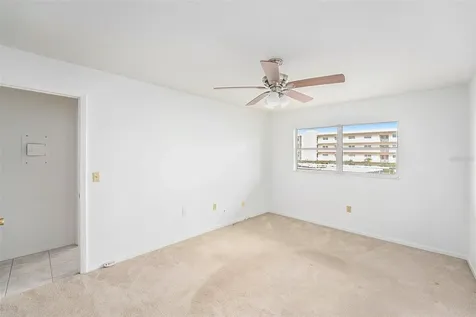 5623 80th Street N St Petersburg FL 33709