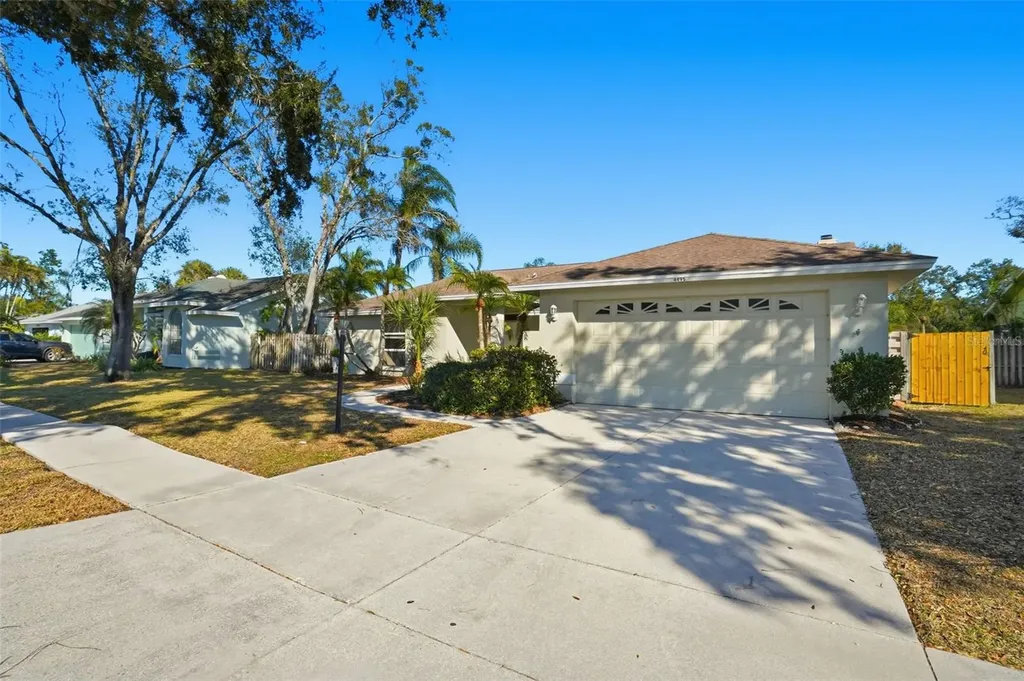 4495 Diamond Circle Sarasota FL 34233