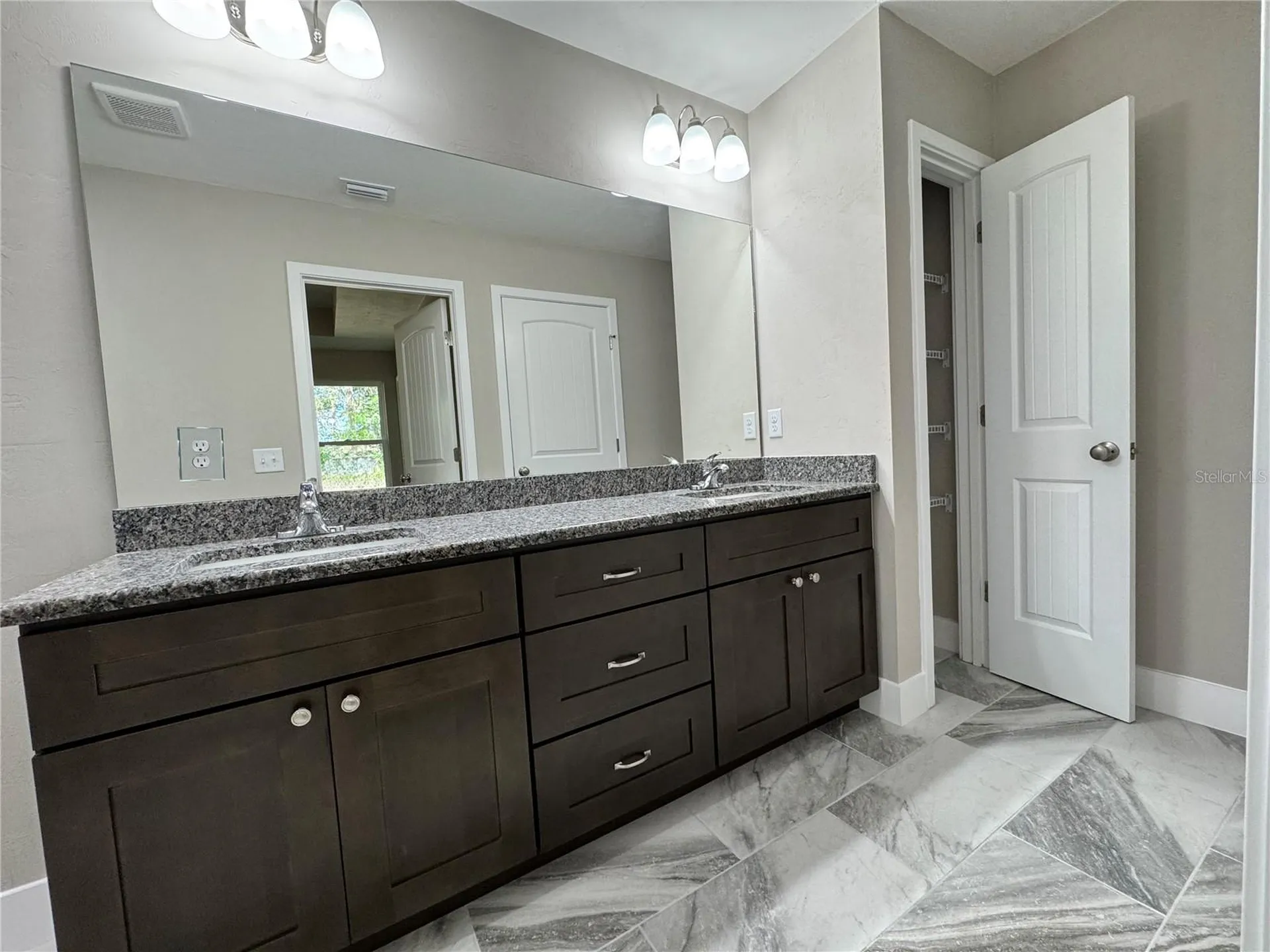 8523 SE 70th Avenue Trenton FL 32693