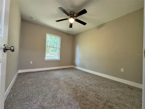 8523 SE 70th Avenue Trenton FL 32693
