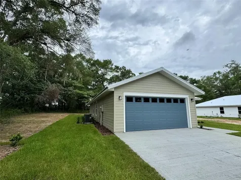 8523 SE 70th Avenue Trenton FL 32693