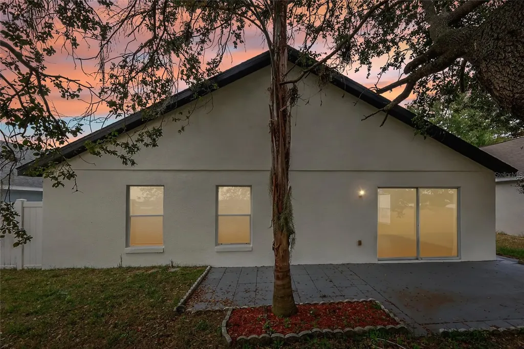 221 Garberia Drive Davenport FL 33837