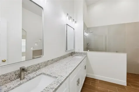 221 Garberia Drive Davenport FL 33837
