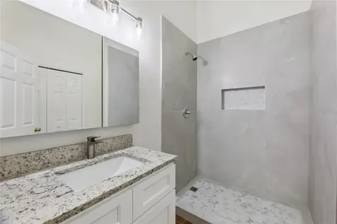 221 Garberia Drive Davenport FL 33837