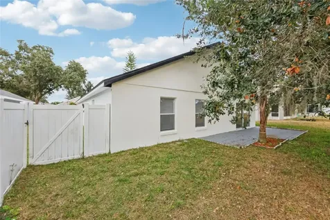 221 Garberia Drive Davenport FL 33837