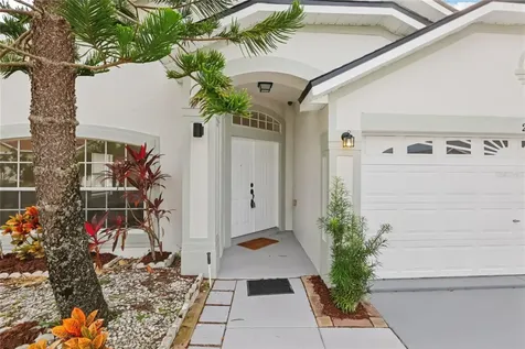 221 Garberia Drive Davenport FL 33837