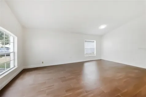 221 Garberia Drive Davenport FL 33837
