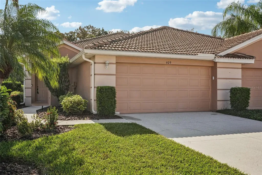 409 Fairway Isles Lane Bradenton FL 34212