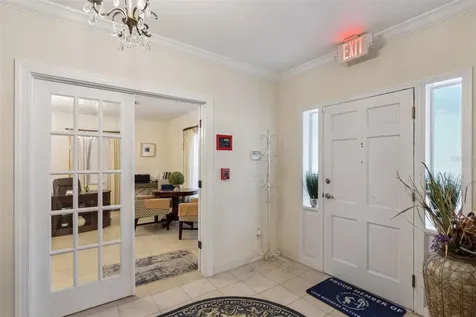 27 S Center Street Eustis FL 32726