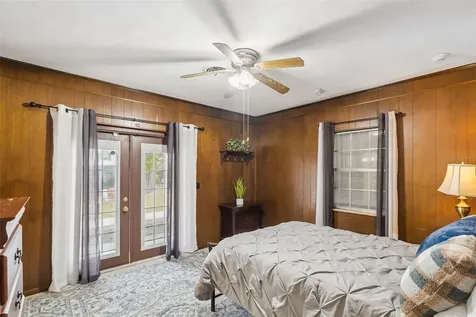 27 S Center Street Eustis FL 32726