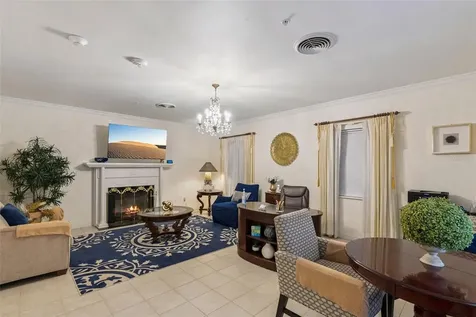 27 S Center Street Eustis FL 32726