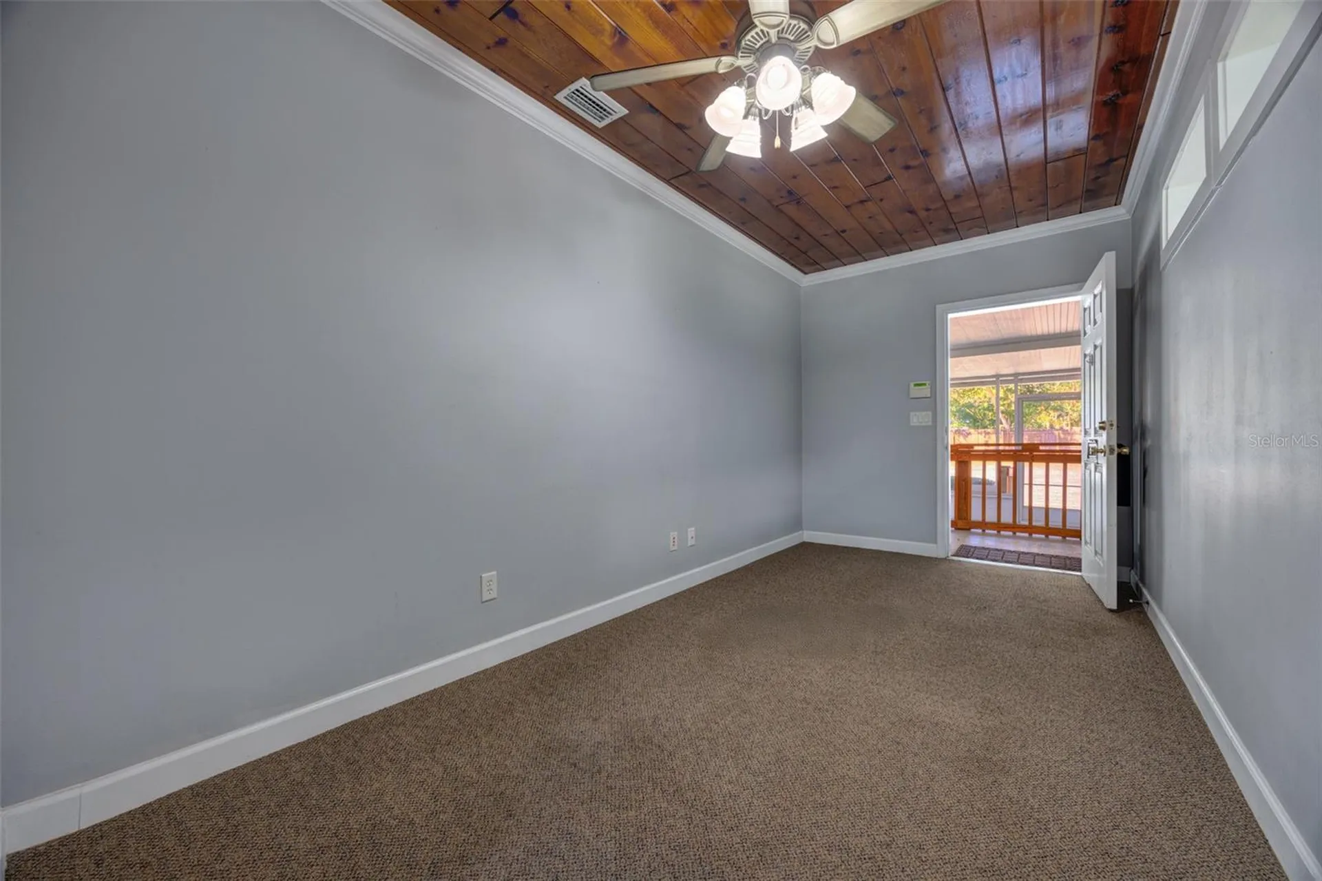 909 W New York Avenue Deland FL 32720