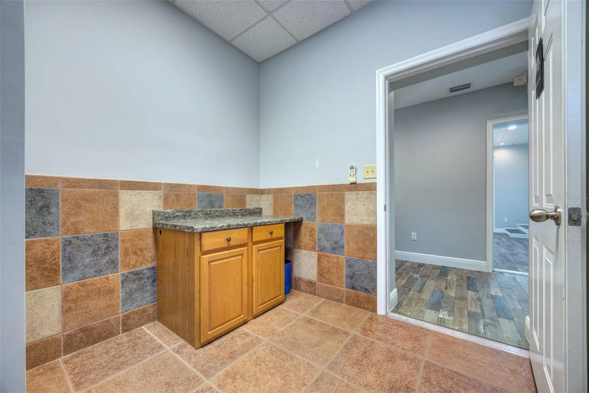 909 W New York Avenue Deland FL 32720