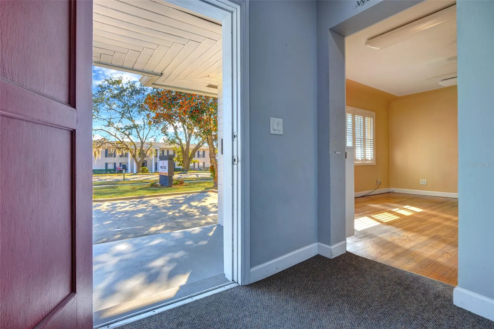 909 W New York Avenue Deland FL 32720