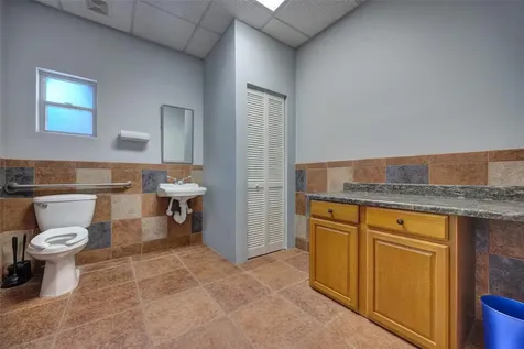 909 W New York Avenue Deland FL 32720