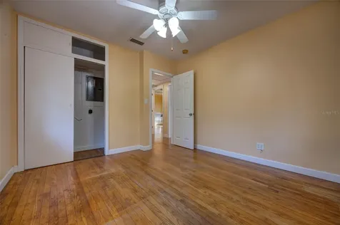 909 W New York Avenue Deland FL 32720