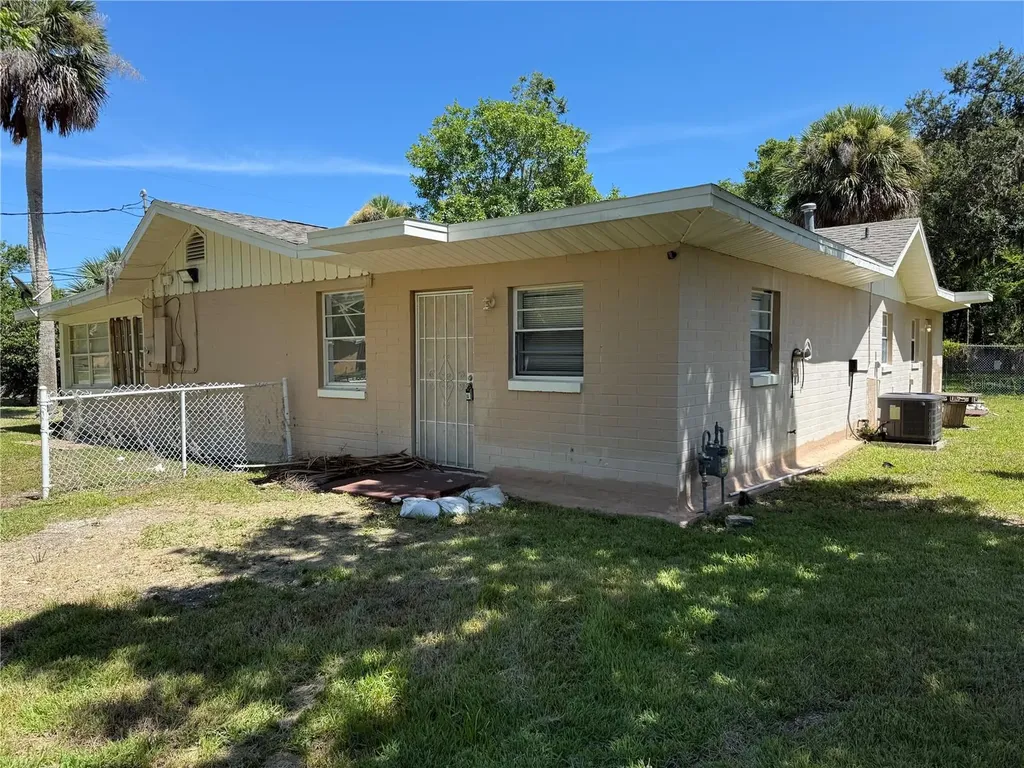 416 S Caroline Street Daytona Beach FL 32114