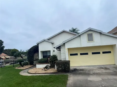 832 Palm Harbor Court Leesburg FL 34748