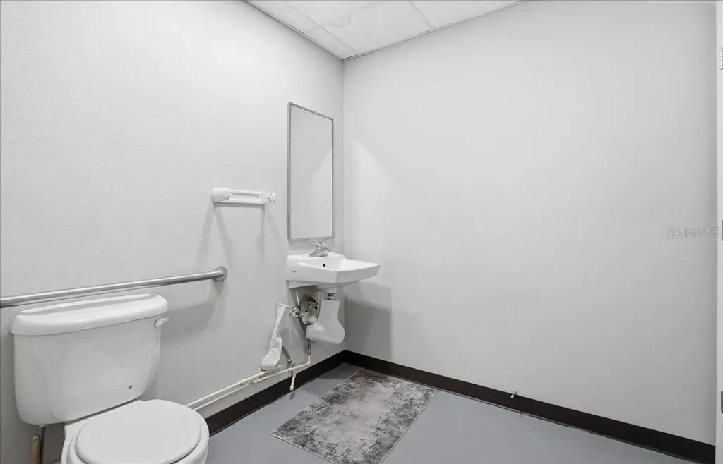 6612 26th Court E Sarasota FL 34243