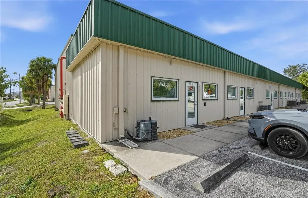 6612 26th Court E Sarasota FL 34243