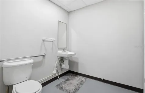 6612 26th Court E Sarasota FL 34243