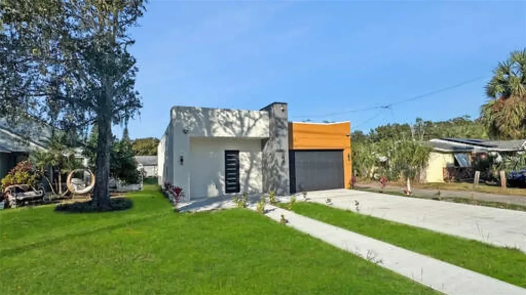 27 W 8th Street Apopka FL 32703