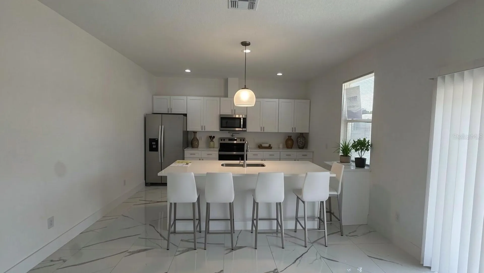 27 W 8th Street Apopka FL 32703
