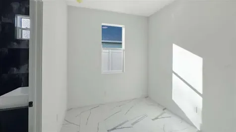 27 W 8th Street Apopka FL 32703