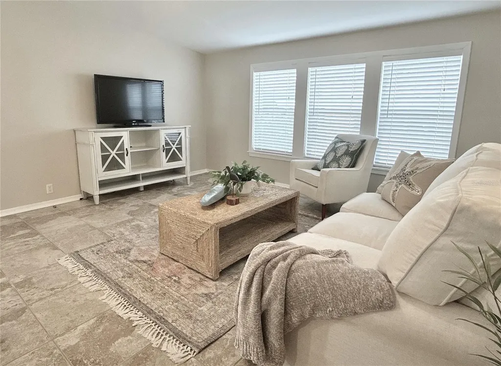 7107 Mount Essex Drive NE St Petersburg FL 33702