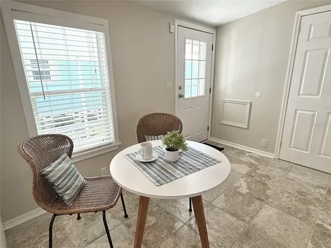 7107 Mount Essex Drive NE St Petersburg FL 33702