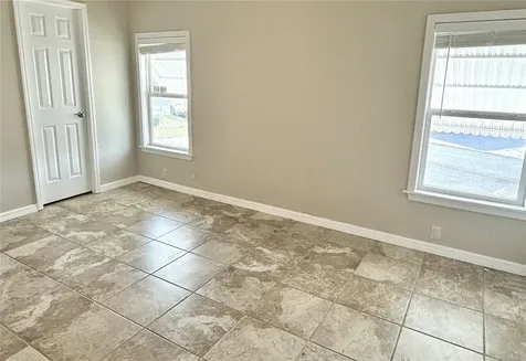 7107 Mount Essex Drive NE St Petersburg FL 33702