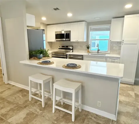 7107 Mount Essex Drive NE St Petersburg FL 33702