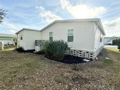 7107 Mount Essex Drive NE St Petersburg FL 33702
