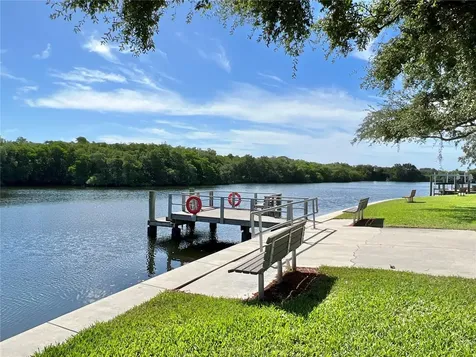 7107 Mount Essex Drive NE St Petersburg FL 33702
