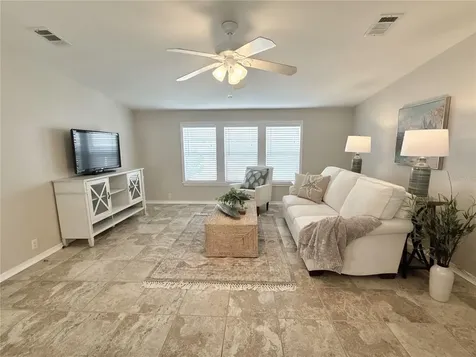 7107 Mount Essex Drive NE St Petersburg FL 33702