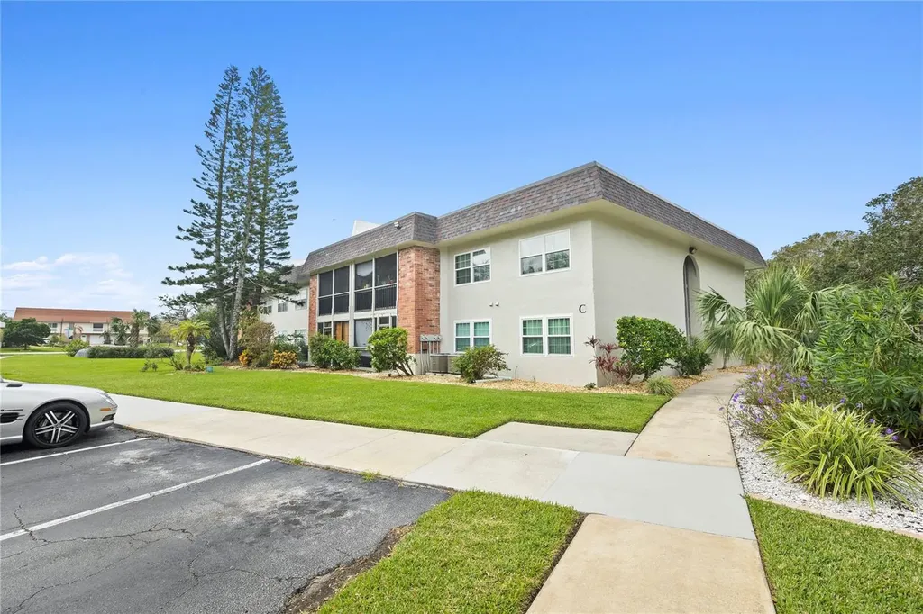 3800 Saxon Drive New Smyrna Beach FL 32169
