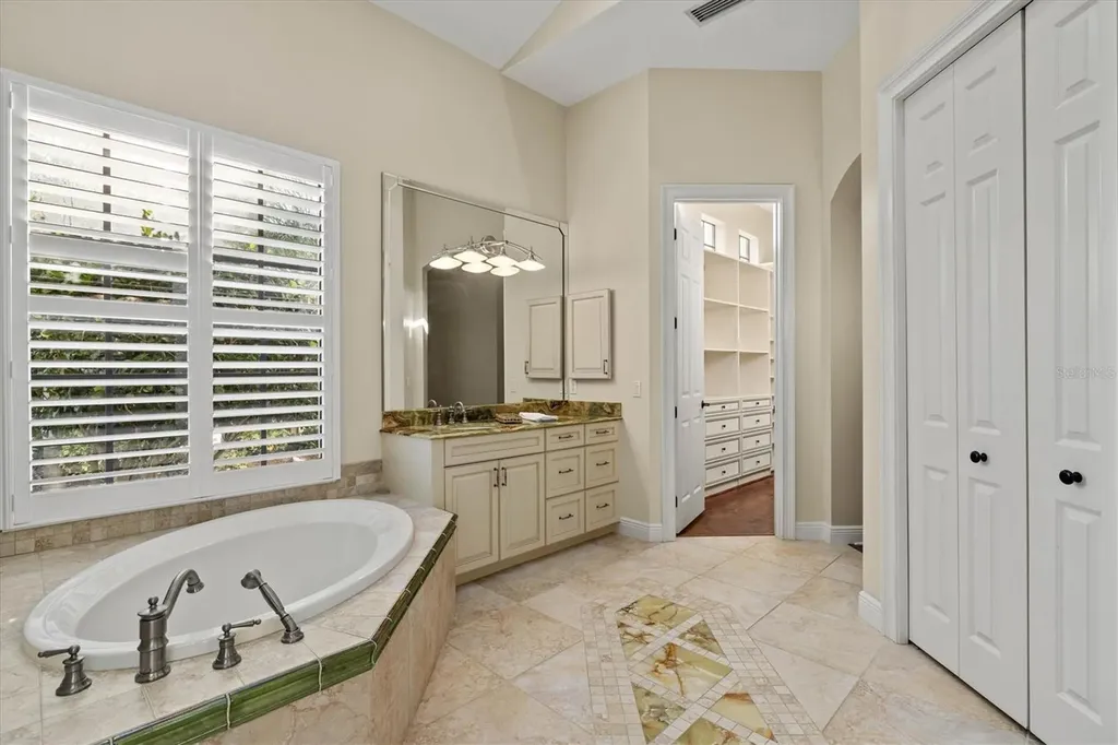 540 Fore Drive Bradenton FL 34208