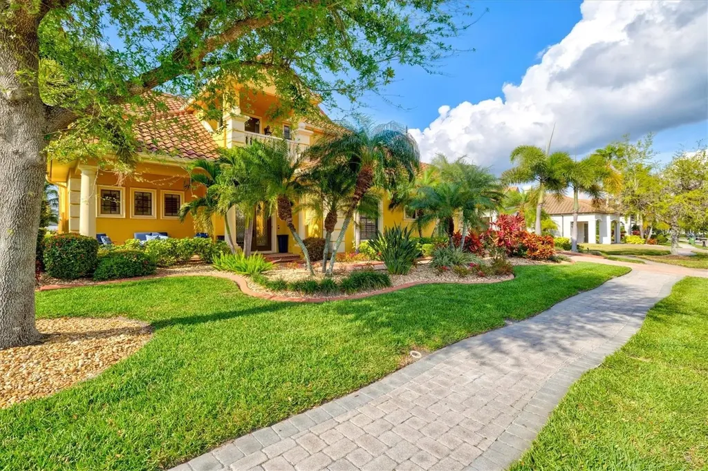 540 Fore Drive Bradenton FL 34208
